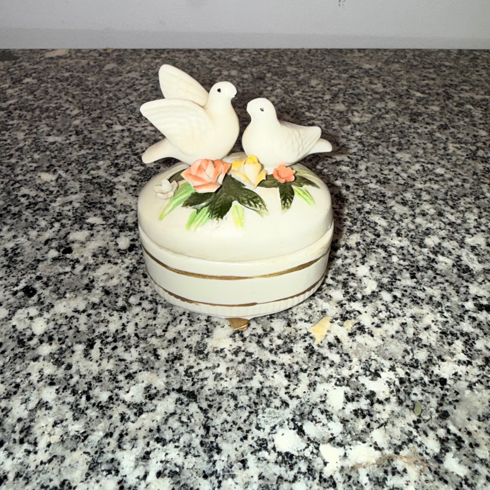 Lego Vintage y2k Dove Trinket Box Unisex OS White Porcelain Ceramic
